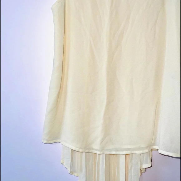Lulus Cream Pleated Back Lined Semi-sheer Tank Top Medium Women’s - Picture 4 of 11